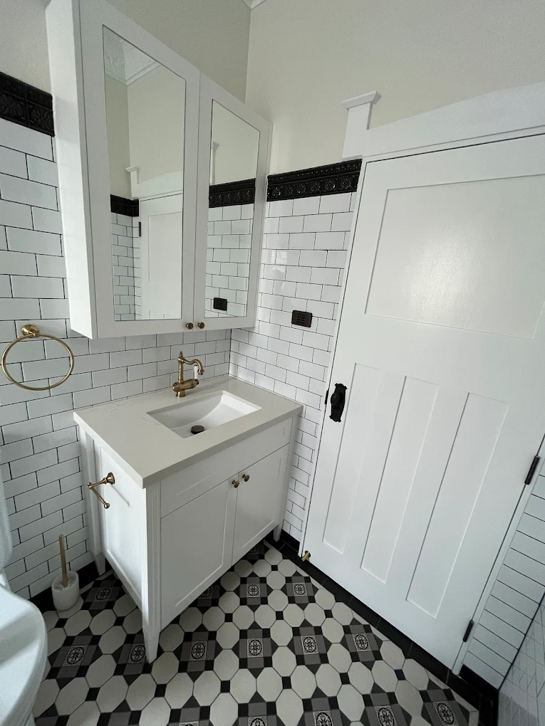 Double Bay Powder Room